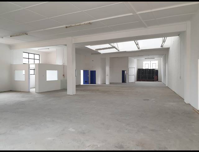 140M² WAREHOUSE TO LET IN OBSERVATORY